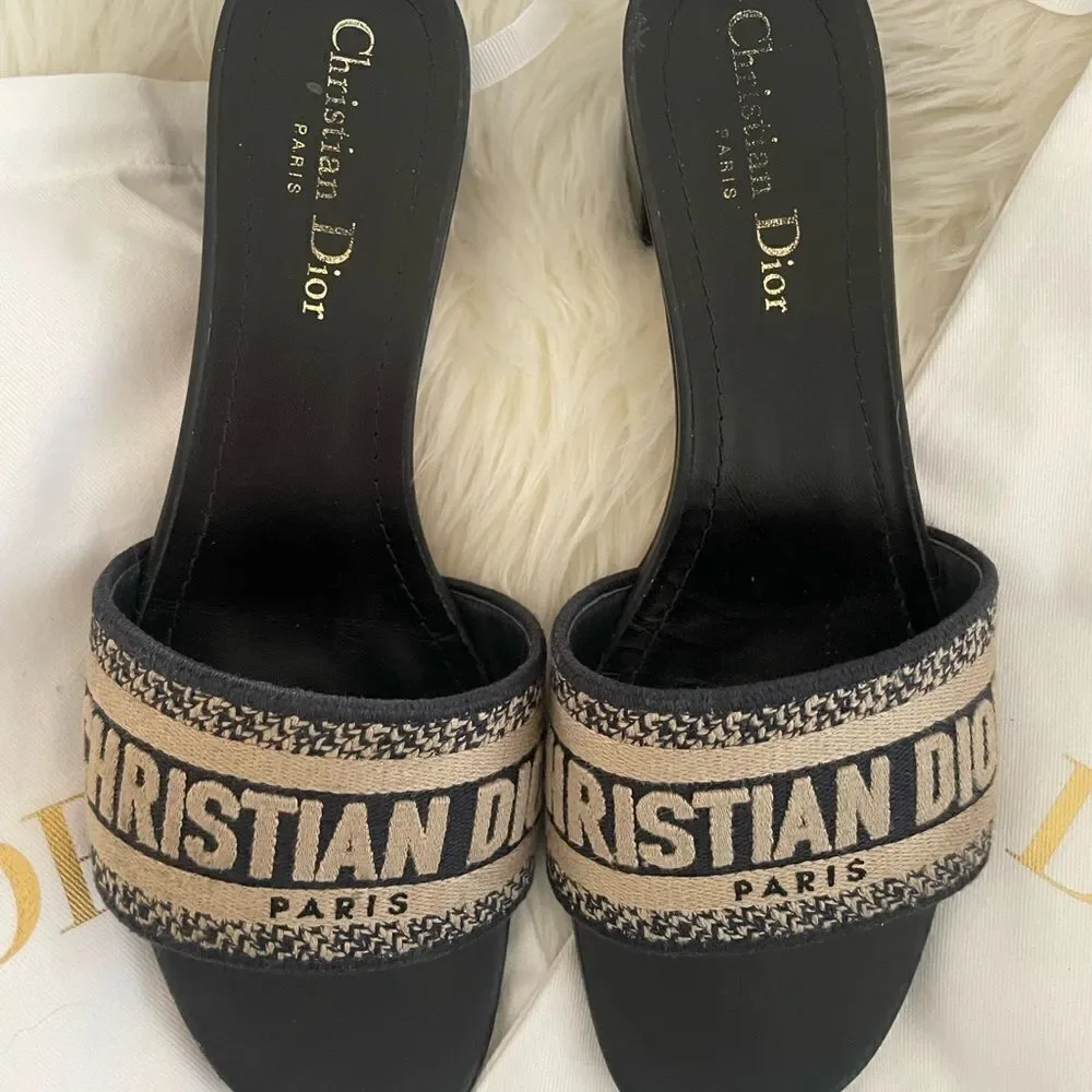 DIOR “Dway” slides - Picture 4 of 10